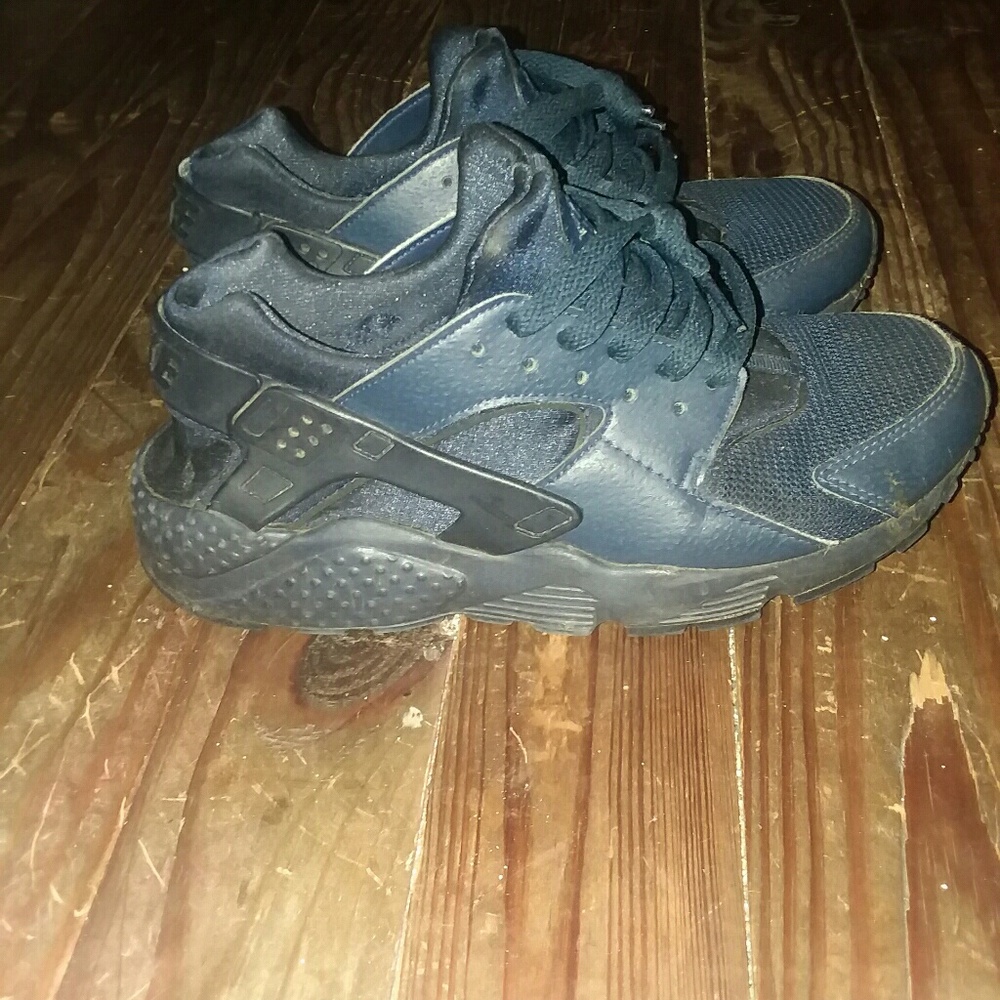 Navy blue hirachis